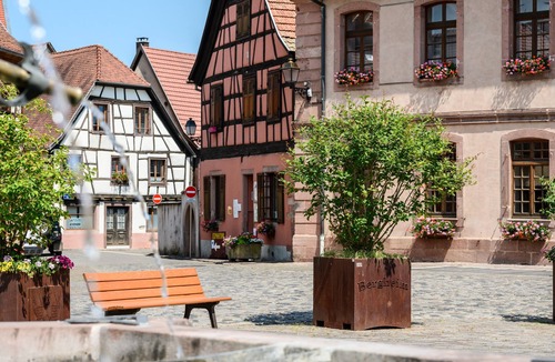 Bergheim Apartment | Loft Bariga Apartment – Between Vineyards and Ramparts