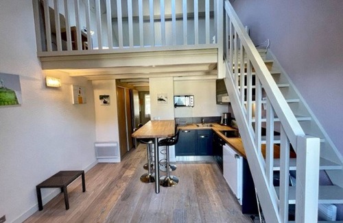 Saint-Pierre-Quiberon Apartment | Loft studio with sea view balcony, pet-friendly, parking, Saint-Pierre-Quiberon