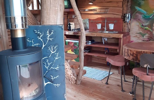 Saint-Paul-les-Monestier Cabin | Log Cabin-Exclusive-Ensuite with Shower-Mountain view-cabane en rondin