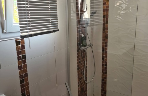 Estivareilles Apartment | Logement Avec Piscine Couverte Chauffée et spa Privatifs, vue Panoramique