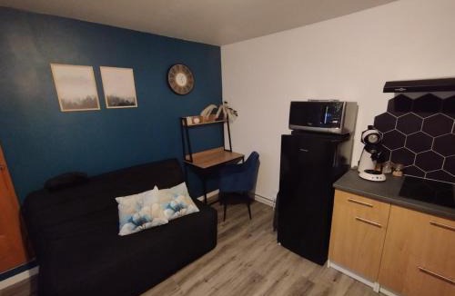 Bolbec Apartment | Logement indépendant avec parking privé