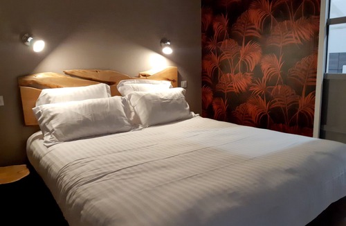 Inguiniel Hotel | Logis Auberge de Pont Calleck