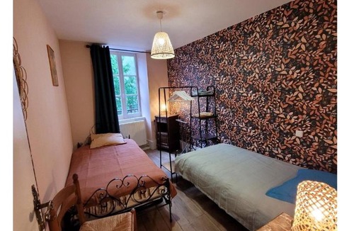 Saint-Sernin-du-Plain Bed & Breakfast | Logis du mont