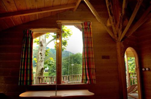 Esterencuby Hotel | Logis Hôtel Andreinia & Cabane