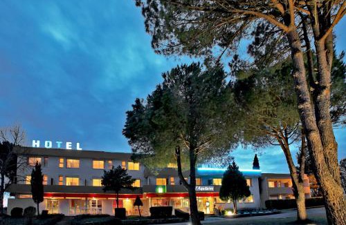 Lhospitalet Hotel | Logis Hôtel Domaine des Trois Pins - anciennement l'Aquitaine