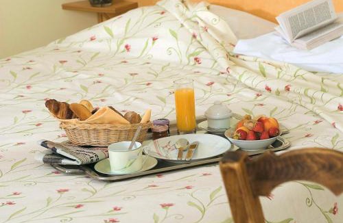 Ousson-sur-Loire Hotel | Logis Hôtel Restaurant Le Clos du Vigneron