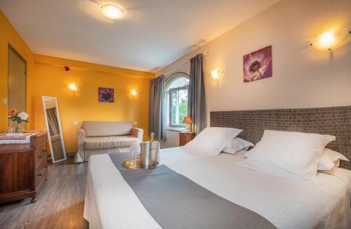 Pouilly-sur-Loire Hotel | Logis Hôtel Restaurant Le Coq Hardi