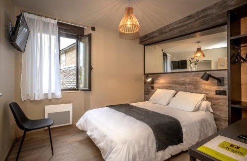 Le Bleymard Hotel | Logis Hôtel restaurant La Remise