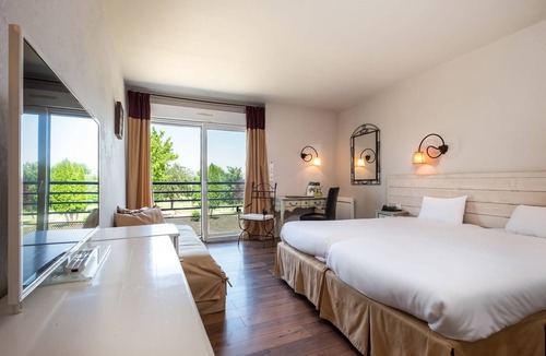 Saulges Hotel | Logis Hôtel & Restaurant L’Ermitage