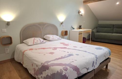 Saint-Boil House | Logis Hotel Domaine du Cheval Blanc