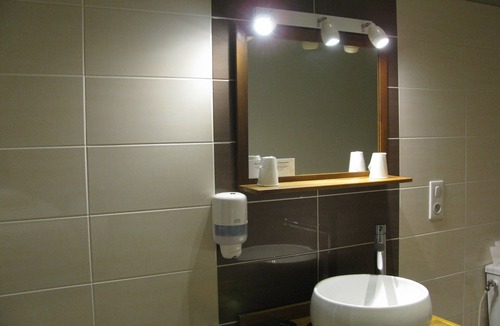 Argenton-sur-Creuse Hotel | Logis Hotel Le Cheval Noir