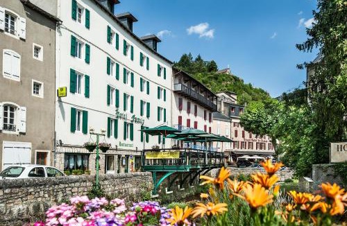 Meyrueis Hotel | Logis Hotel Restaurant Family & Spa