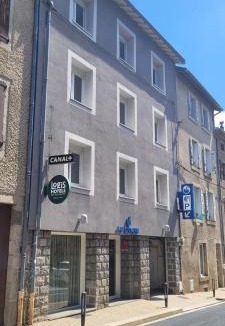 Yssingeaux Hotel | Logis Hotel Restaurant Le Cygne