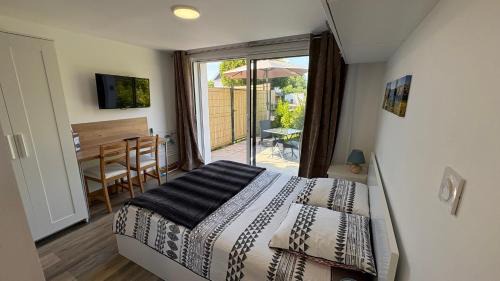 Kerroch Apartment | Lomener - La Goelette - studios à 450m de la plage