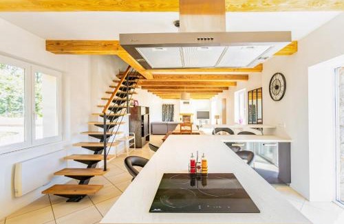 Lanmerin House | Longère avec piscine privée, Côte de Granit rose