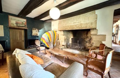 Carnac House | Longère d’époque au coeur d’un domaine