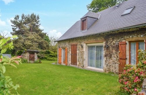Saint-Mesmin House | Look forward to a wonderful break from everyday life in this vacation home.