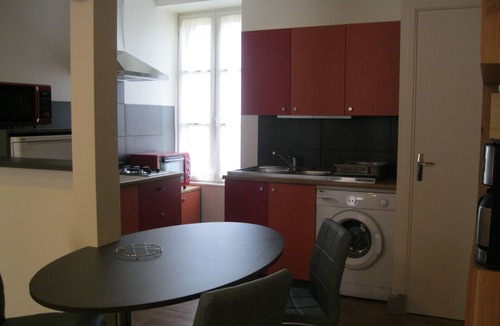 Laroque-des-Arcs Apartment | Lot Valley. 5 km from Cahors