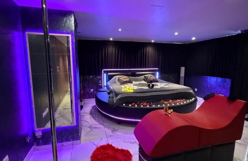Quartier Capuche-Allies Apartment | Love Room Attitude