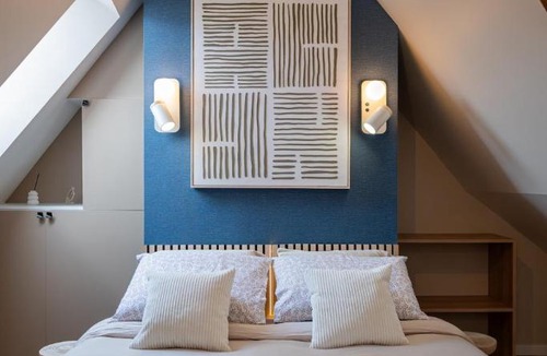 Malestroit Apartment | Love room Bali - jacuzzi & cinéma privé - Bretagne