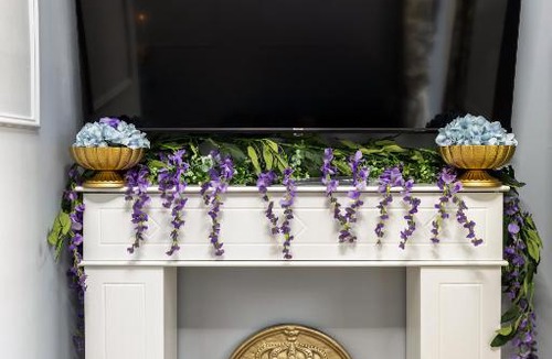 Cebazat Apartment | Love Room Loft - Lady Violet Bridgetown Spa Balnéo