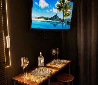 Val-d'Oust Apartment | LOVE ROOM LoveStudio