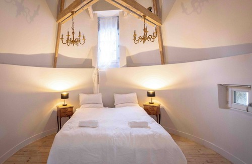 Sainte-Severe-sur-Indre Other | Lovely 5-bedroom elegant castle in Sainte-Sévère-sur-Indre for your stay
