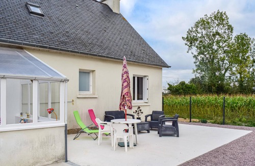 Pleherel-Plage-Vieux-Bourg House | Lovely home in Sables d'or les Pins