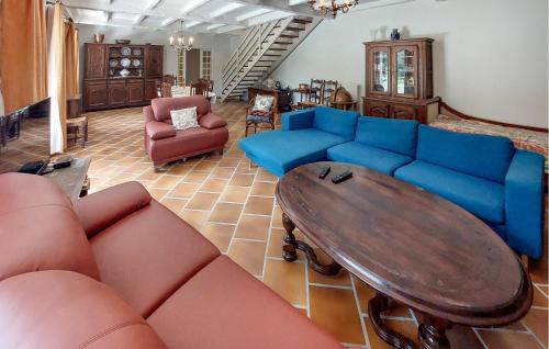 Saint-Thurien House | Lovely Home In Saint-Thurien With Wifi