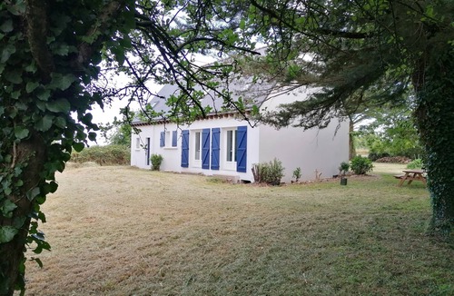 Plougoumelen House | Lovely renovated house on a large, quiet lot