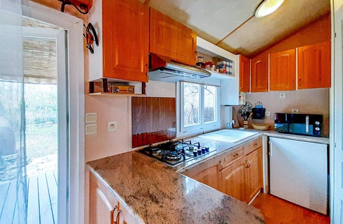 Livry-sur-Seine House | Lovely (sta)caravan in Livry-sur-Seine