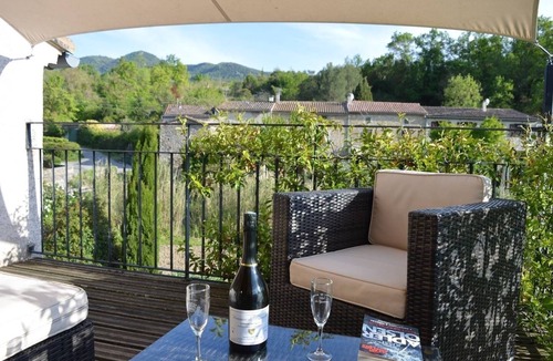 Saint-Polycarpe House | Luxury 2 bed cottage with jacuzzi near Limoux
