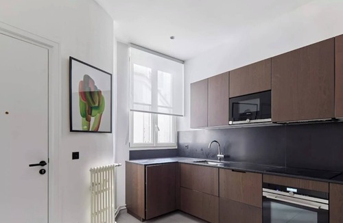 L'Europe Apartment | Luxury Apartment 4 BD, Parc Monceau