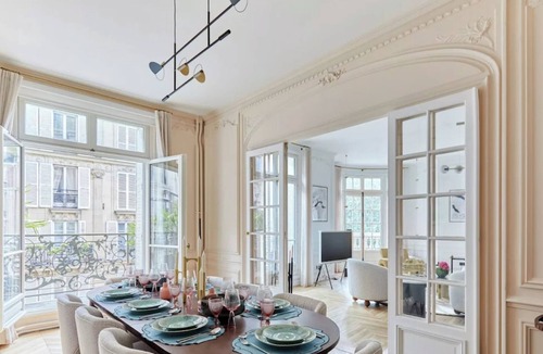 L'Europe Apartment | Luxury Apartment 4 BD, Parc Monceau