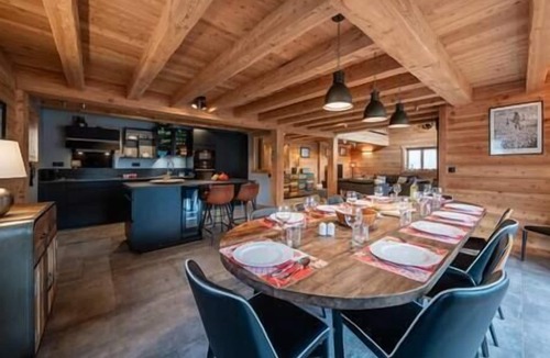 Monetier-les-Bains Ski Chalet | Luxury Chalet Jacuzzi, Sauna & Fireplace