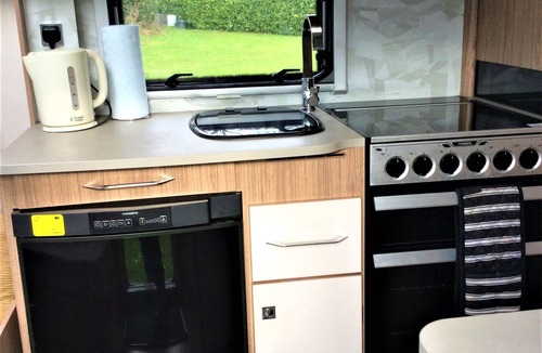 Saint-Mayeux House | LUXURY COACHMAN CARAVAN TO SLEEP 1-4