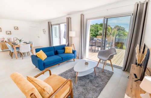 Guidel-Plages Villa | Luxury House with Jacuzzi - Near the beach by Groom*