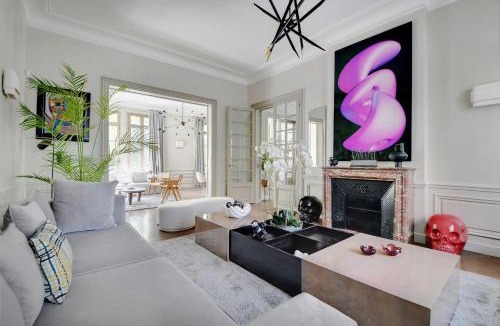 Neuilly-sur-Seine House | Luxury Mansion with Garden in Heart of Neuilly