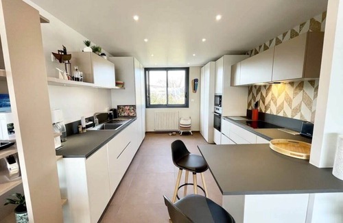 Larmor-Plage Apartment | Luxury T3 neuf de standing Front de mer vue 180