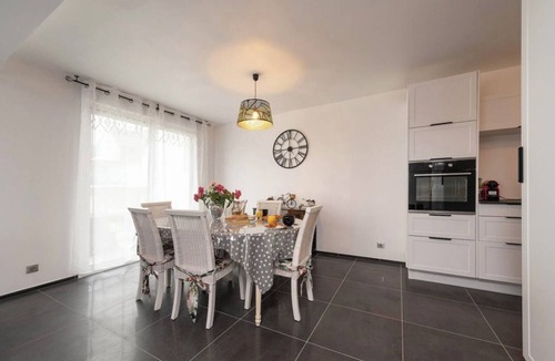 Erdeven House | MA BRO - ERDIVINES - Beach 3km, restaurants and shops 200m, Swimming pool 7x3,5