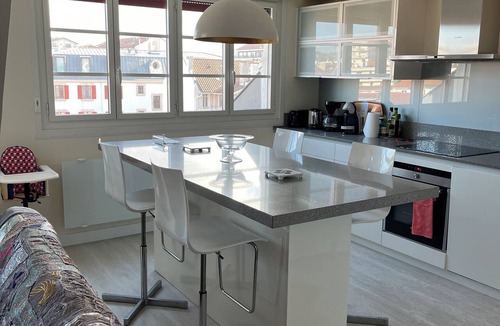 Saint-Jean-de-Luz City Center Apartment | Magnificent apartment in the heart of Saint Jean de Luz