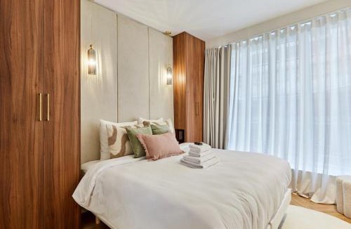 Quartier de la Porte-Saint-Denis Apartment | Magnificent apartment with AC - Center of Paris