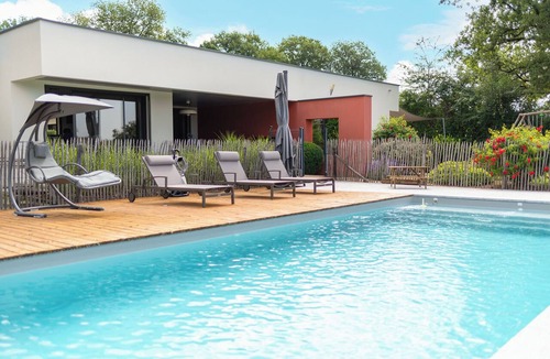 Carmaux Villa | Magnificent architect-designed house with swimming pool 20 min from Albi.