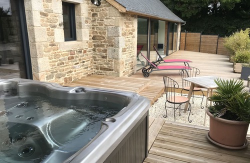 Plouider House | Magnificent farmhouse, heated indoor pool, Jacuzzi, cinema room