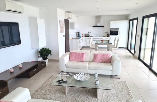 Cerbere House | MAGNIFICENT VILLA WITH POOL, SPA AND SEA VIEW