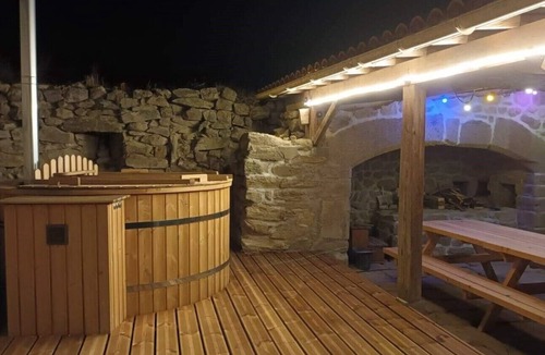 Saint-Christophe-dʼAllier House | Maison de Famille Le Clos du Marida