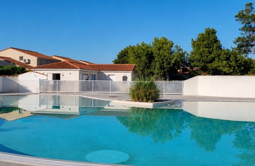 Torreilles House | Maison à étage | Salle de Fitness, Piscine + Spa