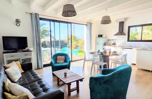 Saint-Jacques House | Maison à 100 m de la plage, port et commerces à pieds -Les gîtes de Rhuys