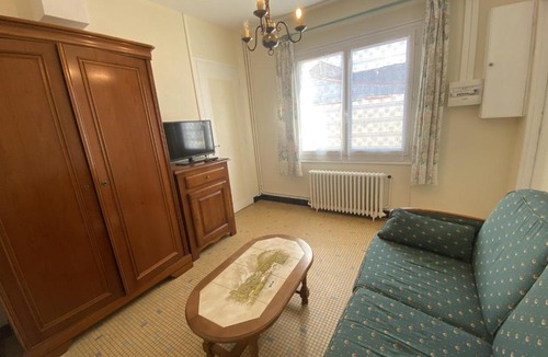 Fouras House | Maison à Fouras: Proche plages et centre, jardinet, 1 chambre - FR-1-709-52