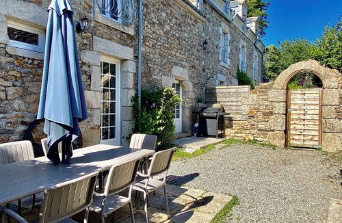 La Chapelle-Neuve Cottage | Maison à la Campagne Avec Piscine - Clématites